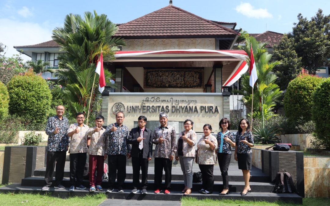 SMK Tarunatama Getasan Salatiga Berkunjung dan Jalin Kerjasama dengan Universitas Dhyana Pura