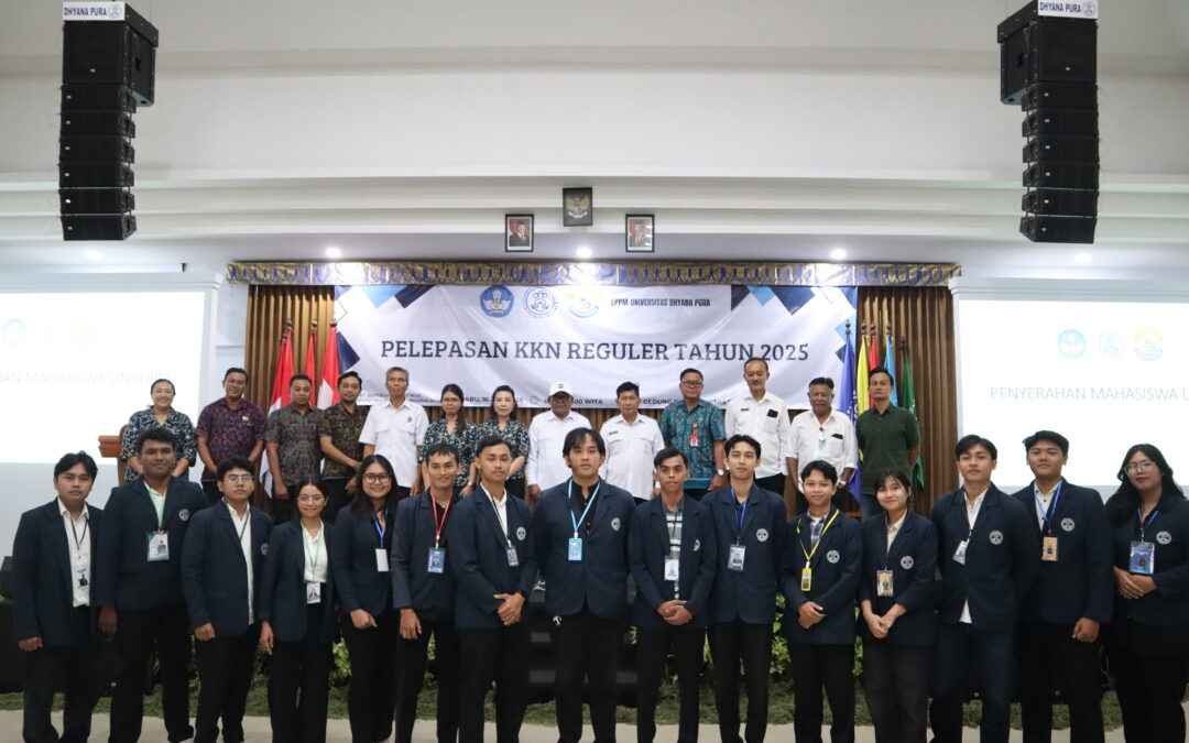 SEMANGAT MENGABDI: UNDHIRA LEPAS MAHASISWA KKN 2025 MENUJU DESA