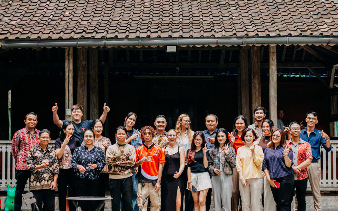 Kantor Urusan Internasional UNDHIRA Tutup Program International Semester, Perkuat Kolaborasi Lintas Budaya (Undhira Concludes International Semester Program, Strengthening Cross-Cultural Collaboration)