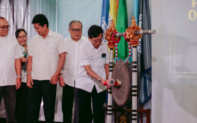 UNIVERSITAS DHYANA PURA RESMI BUKA BULAN DIES NATALIS KE-15
