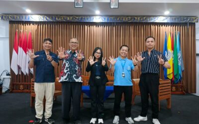 UNIVERSITAS DHYANA PURA LUNCURKAN PORTAL KARIER DAN GELAR WORKSHOP PENYUSUNAN CV BERSAMA KINOBI