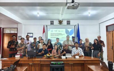 Prodi Sistem Informasi UNDHIRA Sukses Gelar Peninjauan VMTS, Selaraskan Kurikulum dengan Kebutuhan Industri dan “Digital Tourism”